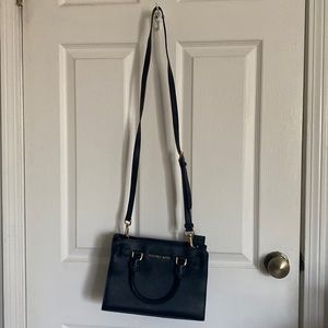 Michael kors crossbody
